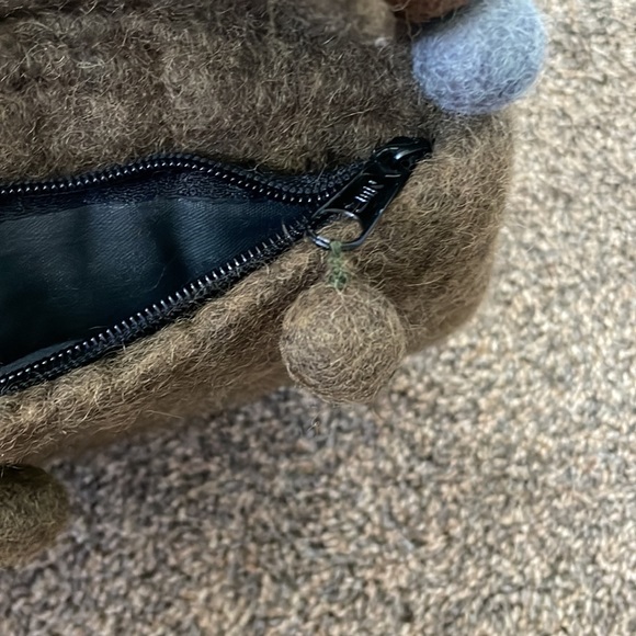 Handmade Felted Handbag - Picture 9 of 10